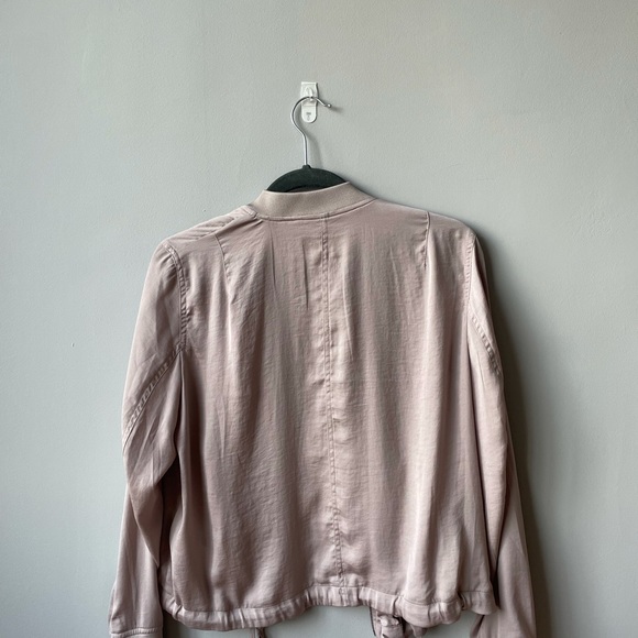 H&M Bomber Style Jacket ๐ - Picture 5 of 5